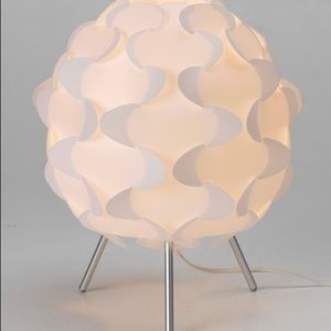 IKEA | White Fillsta Table Lamp
